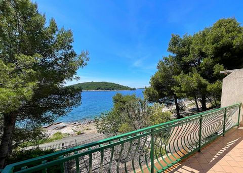 The property consists of 2 duplex houses in one of most attractive bay in Adriatic. The total samba area of ​​both houses is 210m2. The whole property consists of a basement, ground floor and first floor. The basement consists of two studios. On the ...