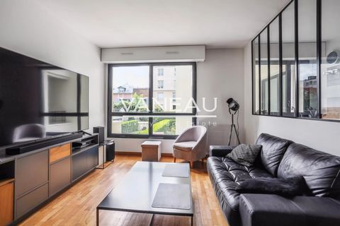 Boulogne - Prince Marmottan In a modern building from 1995 with caretaker and elevator, the Vaneau agency offers you a 2-room apartment with a balcony with an area of 49.08m² carrez. This property, located on the 1st floor and entirely overlooking th...