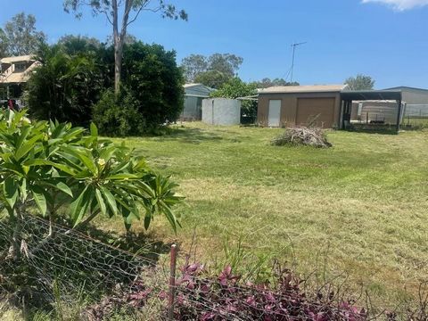 Welcome to paradise in Avondale, QLD! This stunning land is a rare gem that offers endless potential and a chance to build your dream home in a tranquil and picturesque location. Whether you are looking for a peaceful escape or a new place to call ho...