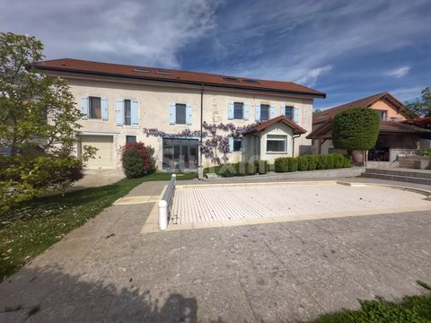 Ref LCMMHT1828 Just 5 minutes from motorway access, Ideally located 30 minutes from Annecy and Geneva, Swixim International presents this beautiful Duplex apartment offering great amenities and finishes. A very good compromise between a house and an ...
