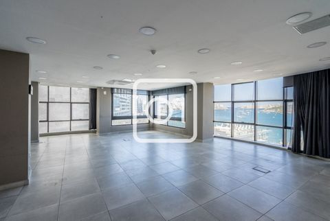 A two floor seafront office is for sale in Gzira enjoying an open view of the sea and Valletta. This 770 m2 office space is situated in a prime location with easy access to public transportation and nearby amenities. It features modern finishes and a...