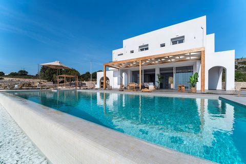 This spectacular villa offers all modern comforts in a private yet central location with breathtaking sea views. The villa offers 272 sqm of living space and has been erected on a 4,500 sqm plot. The ground floor comprises a spacious open-plan living...