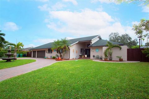 Impeccable Pool Home with too many upgrades to mention!! Located within a peaceful neighborhood in the south of Miami-Dade County, near major routes and highways giving access within minutes to the center and north areas of Miami. Remodeled with high...