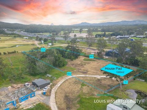 An opportunity presents to purchase a 3.2 acre block to build your dream home, price has been reduced for a quick sale. The block has a 1000m2 house pad positioned at the front of the block giving a nice unspoilt natural outlook with an abundance of ...