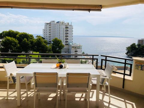 This spectacular appartment with stunning sea views is located in Cala Vinyas. 108 mts2 with terrace. The building has an intercom and 2 lifts. The appartment has been completely renovated, very sunny, 2 bedrooms, 2 bathrooms, fitted wardrobes, Tv, i...