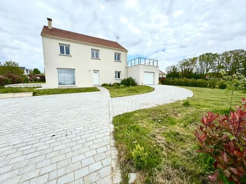 Dpt Yvelines (78), à vendre DAMMARTIN EN SERVE maison P6 de 130 m² - Terrain de 1 576,00 m²