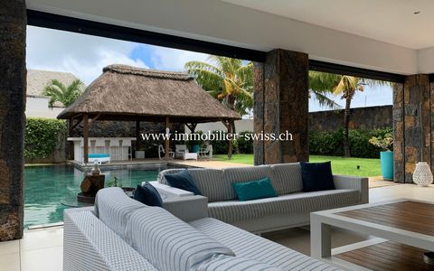 Grand Bay | Mauritius | Villa 4 bedrooms large swimming pool in the heart of the garden   The villa is a real architectural gem. It has very well oriented living spaces and particularly spacious and bright. Ideally functional for daily use and soothi...