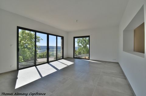 Dpt (04) Alpes de Haute Provence, à vendre GANAGOBIE VILLA P6 - Terrain de 876 m²