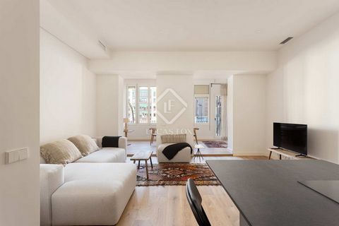 Luxurious brand new 130 m2 property with a sophisticated and functional style in the vibrant new neighbourhood of Sant Antoni, the heart of the city. Thanks to its carefully designed layout and meticulous attention to detail, this newly renovated pro...