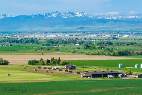 Bandolero Ranch is a truly exceptional equestrian paradise outside the charming town of Bozeman, Montana. Nestled amidst the scenic beauty of the Montana countryside and the Bridger Mountains, this spectacular home offers unparalleled amenities and t...