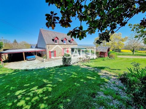 Located in an idyllic setting, in the countryside of St Brice de Landelles, beautiful property comprising a very beautiful country house with veranda and fitted kitchen (27m²), living/dining room with beautiful fireplace and bar area (63m²), master b...
