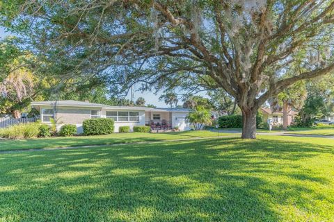 SEE VIDEO under 'Facts and Features' and 'Virtual Tour'.The Pool Home at the base of the Bridge of Lions has hit the market! 6 Oglethorpe welcomes you with the charming presence of a large front yard, friendly sidewalks, a generous front porch with a...