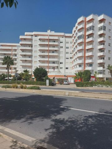 This 2- bedroom apartment is located in the condominium with a swimming- pool in the excellent location close to the beaches. The property consists of: - Living- room with balcony with sea view; - 1 bedroom with a built-in wardrobe and excellent sea ...