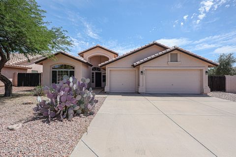 We are pleased to offer this stunning home in the highly desired Vista Montana subdivision! NO HOA! As you step into this home you are welcomed with an exciting colorful visual. Both Formal Dining & Living rms are designed to provide a refined yet we...