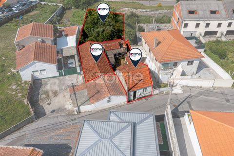 Identificação do imóvel: ZMPT568492 Terreno com área bruta de construção de 270m² e 2 moradias térreas para restaurar em Espinho Casa 1 com 62m² Casa 2 com 34m² Terreno para construção de moradia com as seguintes áreas: - Área total do terreno: 535,0...