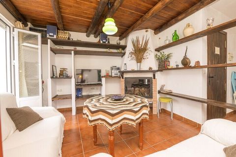 The terrace of the property is perfect to enjoy the southern climate. There you will find a table where you can eat or have a drink with your companions while admiring the breathtaking views of the nearby mountains and forests. Please note that, due ...
