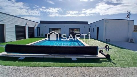 MESCHERS SUR GIRONDE 17132. Tres belle villa de plain pied de 170 m² avec piscine sur un terrain de 952 m² clos