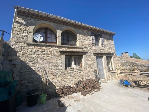 Dpt Gard (30), à vendre ISSIRAC maison en pierre T4 d'une surface habitable globale d'environ 90 m2 avec terrasse et dépendances sur un terrain d'environ 1770 m2