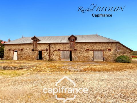 Grande étable en pierre de belle hauteur à rénover 226 m2 au sol sur terrain de 6 760 m2 à MARTIGNE FERCHAUD (35)