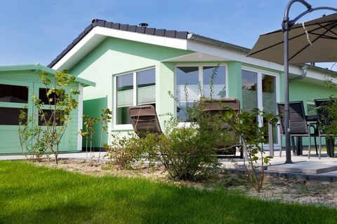 Unser neues, geschmackvoll eingerichtetes Ferienhaus befindet sich in einem gepflegten Ferienpark. Es ist liebevoll eingerichtet und lädt zum Wohlfühlen und entspannen ein. Die gesamte Inneneinrichtung ist modern, neu und farblich aufeinander abgesti...