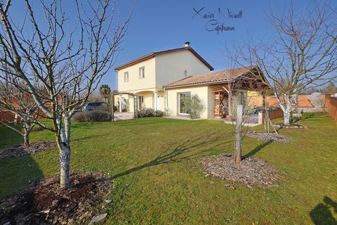 Maison à vendre 6 pièces proche de LA CHAPELLE DE GUINCHAY (71)