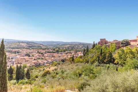 Questo piacevole rifugio nella famosa regione turistica della Toscana è dotato di una terrazza privata e accesso alle piscine in comune. È molto adatto per una vacanza romantica con il tuo partner.La casa vacanze si trova a 2,5 km dal centro di Gamba...