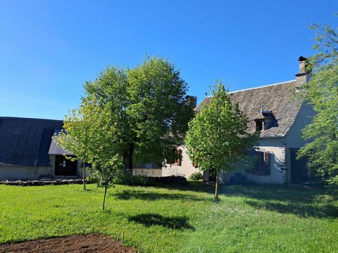 Propriété de charme avec grange sur 3 hectares entièrement restaurée.