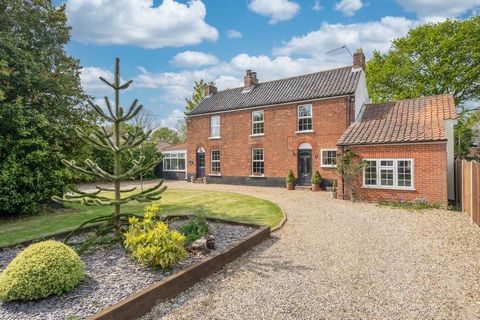 A growing home for a growing family, this attractive Victorian property benefits from an incredible amount of space, with open plan areas where everyone can gather and more intimate rooms so you can always find a quiet corner. Plus a self-contained a...