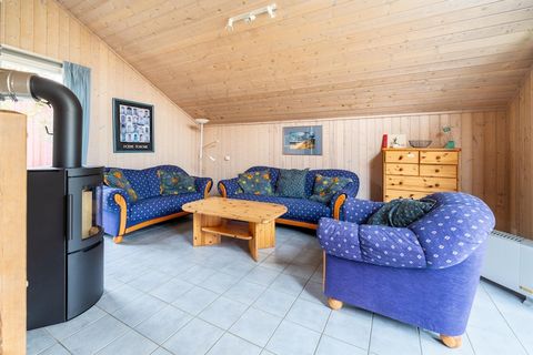 Cozy Comfort for Six Guests This charming cottage near Granzower Lake offers a peaceful retreat for families or small groups. With three bedrooms, a welcoming living room featuring a fireplace and satellite TV, and a fully equipped kitchen, it’s perf...