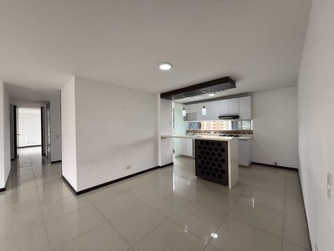 Apartment with beautiful view of the east and west of the city, located in Los Balsos 1 in its distribution has 3 bedrooms, 3 full bathrooms, 1 social bathroom, study, laundry area, 2 balconies. The apartment has linear double parking and a utility r...