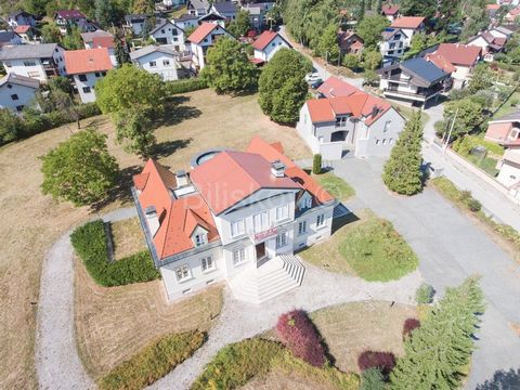 Samobor Beautiful mansion with a total area of ​​570 m2 with an auxiliary building of 463m2 on a plot of 7.319m2, renovated in 2008.   The mansion consists of a basement of 204.95 m2, ground floor of 198.88 m2, and first floor of 166.32 m2. Basement ...