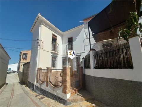 This well presented, renovated, character, 3 bedroom, 2 bathroom property is situated in a sought after area of the traditional sunny Spanish town of Tozar, in the province of Granada, Andalucia, Spain, only a 30 minute drive to the city of Granada a...
