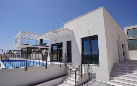 One-floor villa in Polop, Costa Blanca, Spain This is a house conceived and designed to make the most of the space. Built on one floor with a surface area of 100 m2 on a minimum plot of 400 m2. It is distributed in lounge/living room/kitchen, 3 bedro...