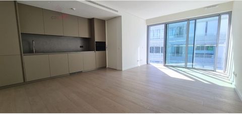 Wonderful T1 for rent in Prata Riverside Village, Lisbon Fantastic, and brand new, flat with generous areas: The living room, with large glazing, has plenty of natural light. The kitchen, in kitchenette, equipped with SMEG appliances, fully electric,...