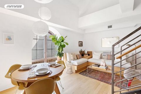Bright and open duplex ideally situated on the top floor of The Arches of Cobble Hill, a historical gem. This two-bedroom, 2.5-bath condo includes a private terrace off the second-floor bedroom, creating a picturesque retreat. The space is rich with ...
