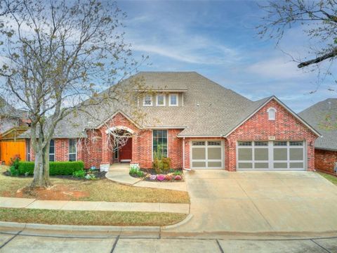If you have never been inside the gates of the Borgata neighborhood in NE Edmond, NOW is the time! This custom-built home in the sought after neighborhood is full of amazing finishes and ready for its new owners. The curb appeal as you drive up with ...