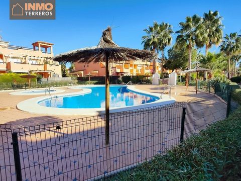 Beautiful two-bedroom apartment located in a private urbanization with perimeter fence just 8 minutes from the beach, it has two communal pool areas, gardens and a children's play area. Very bright house with fully equipped kitchen, it is to move int...
