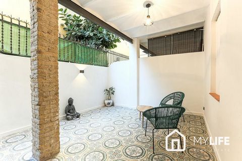 MYLIFE presents this great opportunity with a terrace in a privileged location in the Eixample dreta. Property Description The property, completely renovated and brand new, has a constructed area of 92 m2 perfectly distributed, with access to a fanta...