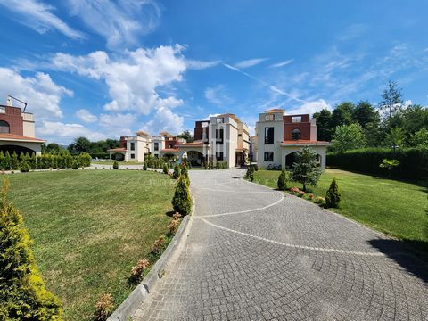 Villas for sale in Sakarya are located in Sapanca district. Sapanca district is approximately 2 hours away from Istanbul and is a popular district with its nature, greenery, clean air, nature sports and lake. In addition, Sapanca district is among th...