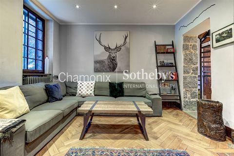 Chamonix Sotheby’s International Realty presents town house ELLORIE, a six-bedroom property located near the center of Chamonix in a residential area, benefitting from views of the Mont Blanc and sunshine all year round. This house with a nice garden...
