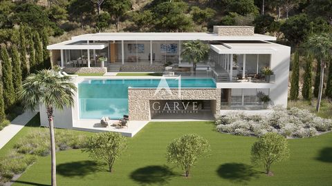 This amazing plot with stunning golf views and within walking distance to the sumptuous Monte Rei Golf Club and Vistas Restaurant, allows you to build a luxury villa with a minimum of 4 bedrooms. It's the largest single plot in the area of Casa do Ca...