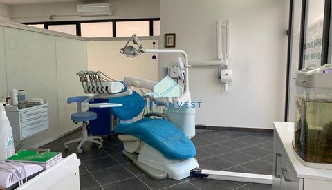 Business premises for sale with a total area of 98 m2. It currently functions as a Dental Cabinet equipped with 1 armchair wall chart RX instrument sterilization room autoclave sink intubation device. Room for the compressor and hospital waste. Recep...