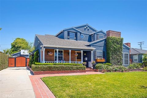 Step into luxury and comfort at this exceptional Craftsman-style home located in the desirable West Floral Park neighborhood of Santa Ana! As you approach the property, the beautiful front porch welcomes you and sets the tone for the unique charm and...
