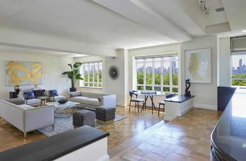 One of the largest layouts at The Century, almost 3,000 Square Feet with 65 Linear Feet directly facing the Park, it was formerly nine rooms now configured into six. The seamless combination of a Classic Six and a Park View One Bedroom Duplex provide...