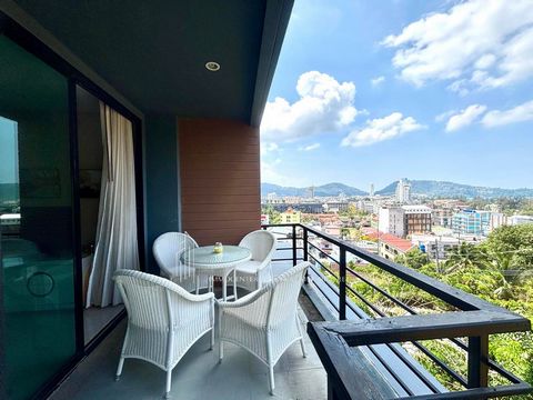 Zu verkaufen: Eigentumswohnung mit Meerblick in Patong, Phuket Außergewöhnliche Gelegenheit Entdecken Sie diese prächtige 82 m2 große Wohnung mit herrlichem Meerblick in einer ruhigen und privilegierten Gegend von Patong, Phuket. Dieses außergewöhnli...