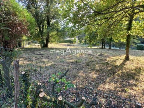 Terrain constructible de 2000m²