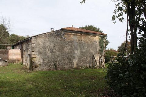 AU COEUR DE SAINT GÉNIS DE SAINTONGE