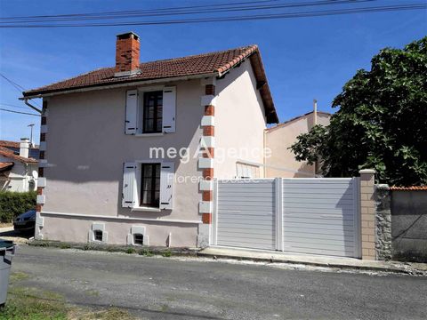 JOLIE MAISON RESTAUREE PROCHE AULNAY-DE-SAINTONGE