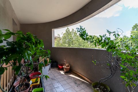 Appartement + Appartement + Appartement