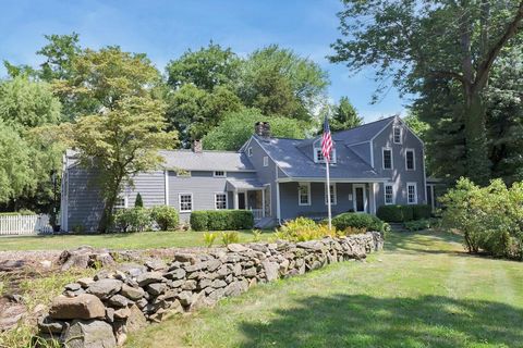 Own a piece of history with the Quintard-Frost House, a stunning antique Dutch Colonial home built in 1715 that seamlessly blends historic charm with modern comfort. This 5-bedroom, 3.5-bathroom residence showcases timeless craftsmanship, including o...